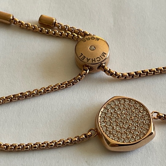 Michael Kors sliding bracket - Picture 7 of 7